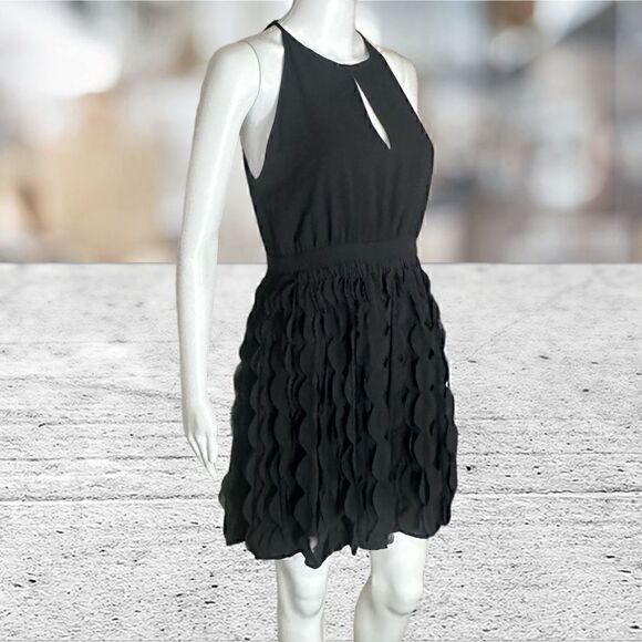 DVF Black Sleeveless Halter Neck 3D Bottom Dress - Picture 2 of 7